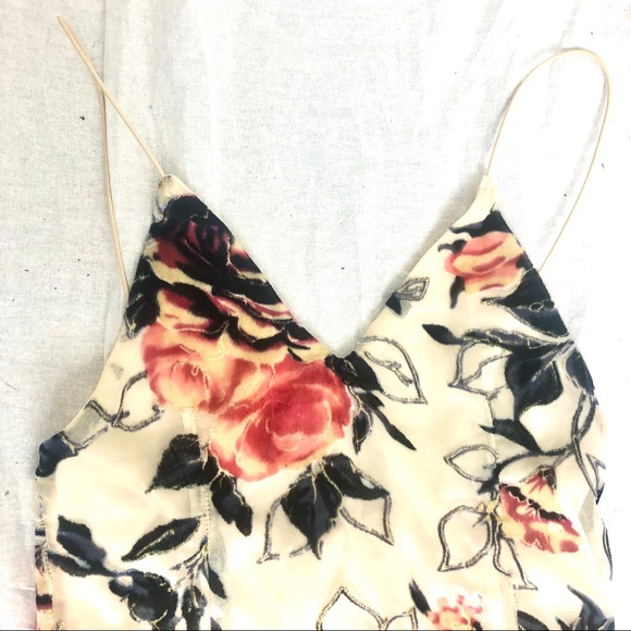 Mini Dress with Floral Multicolour Velvet Pattern - Picture 8 of 16